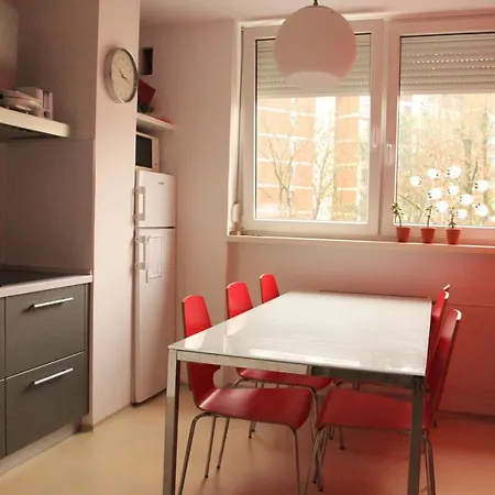 Happy & Cosy Place, Via Trieste Λιουμπλιάνα
